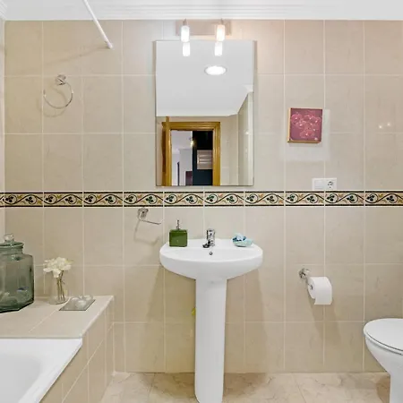 Viena Hotel 3*